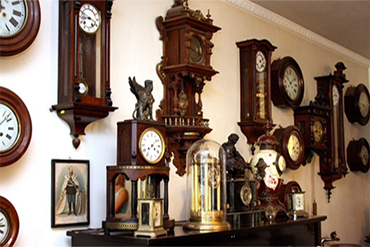 Часовая мастерская "EliteTime" произведет реставрацию, ремонту и техническое обслуживание старинных и современных (настенных, настольных и напольных) часов.
